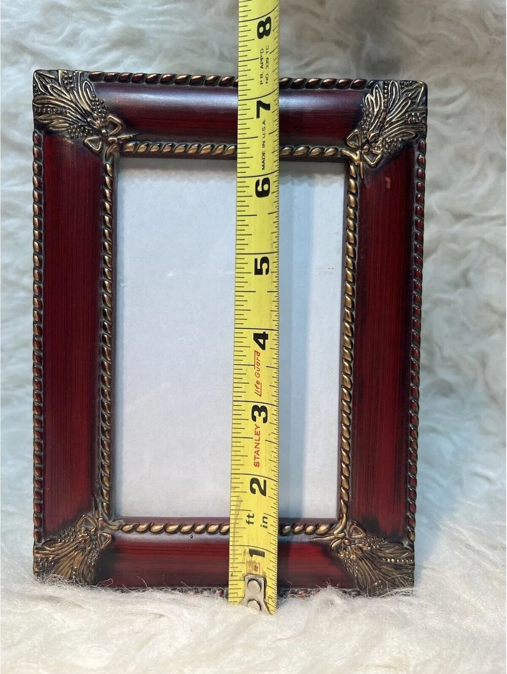 Vtg Ornate Resin Scroll Photo  Frame Stand 5x7” Elegant Cottage Core Burgundy